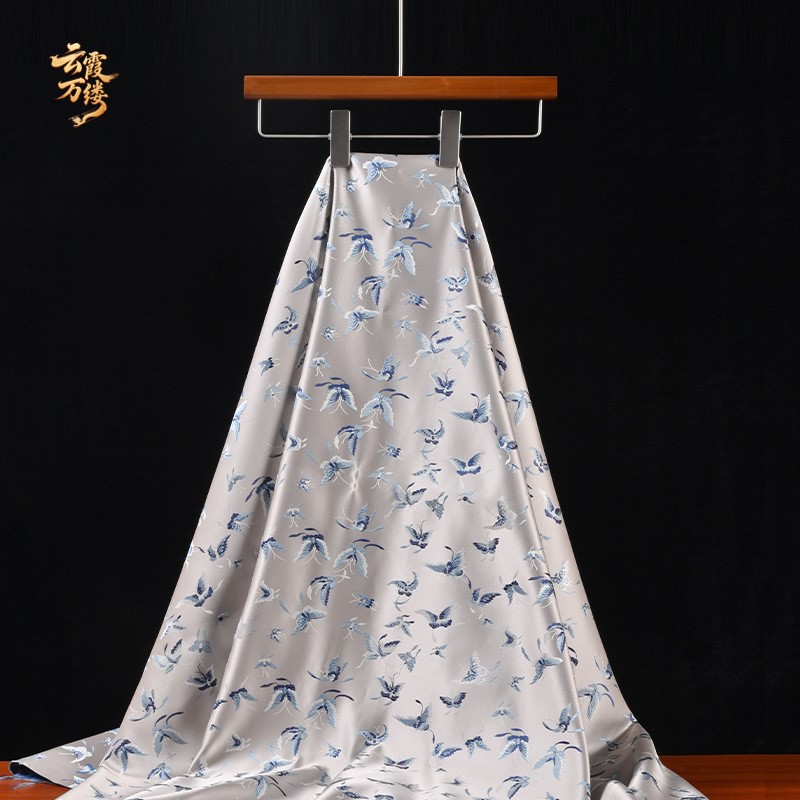 Relief embroidery fabric soft  - Home Textiles Design 评论和价格
